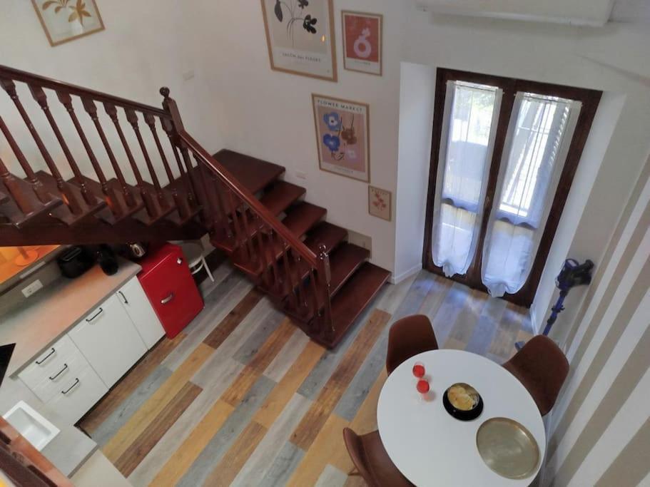 Casa Fedra, Delizioso Loft Frontelago 토스콜라노마데노 외부 사진